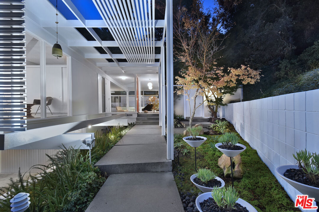 3433 Shernoll Pl