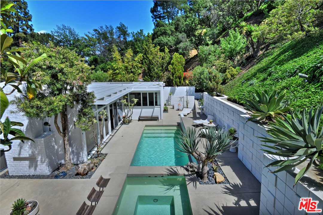 3433 Shernoll Pl