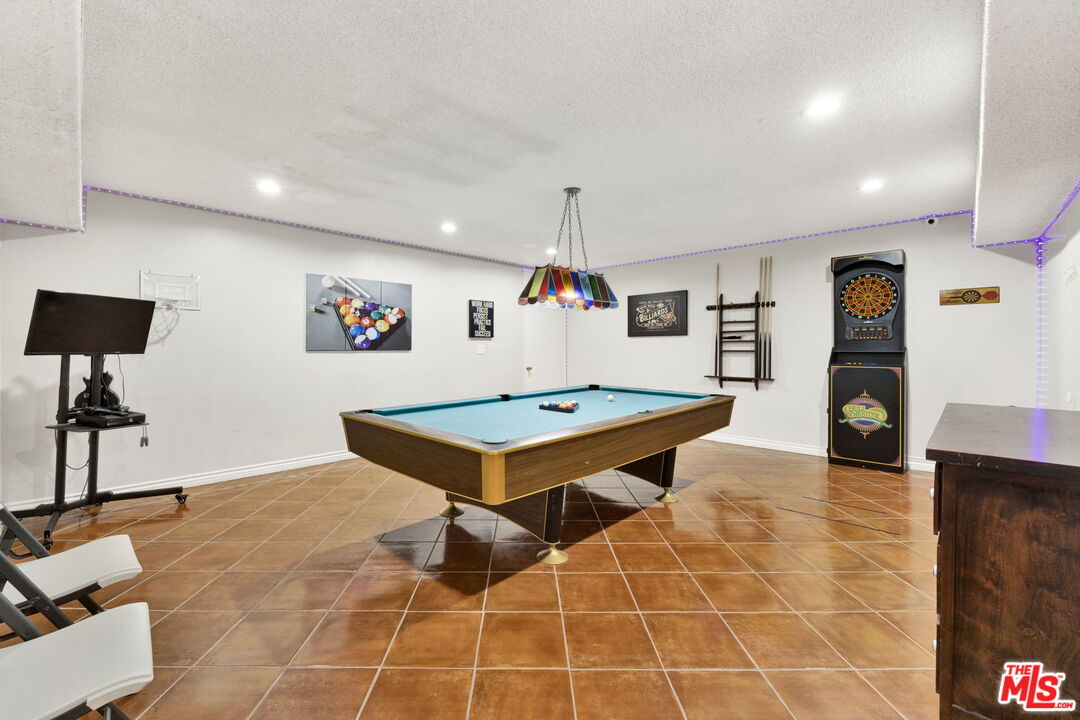 1401 Valley View Rd Unit: 126