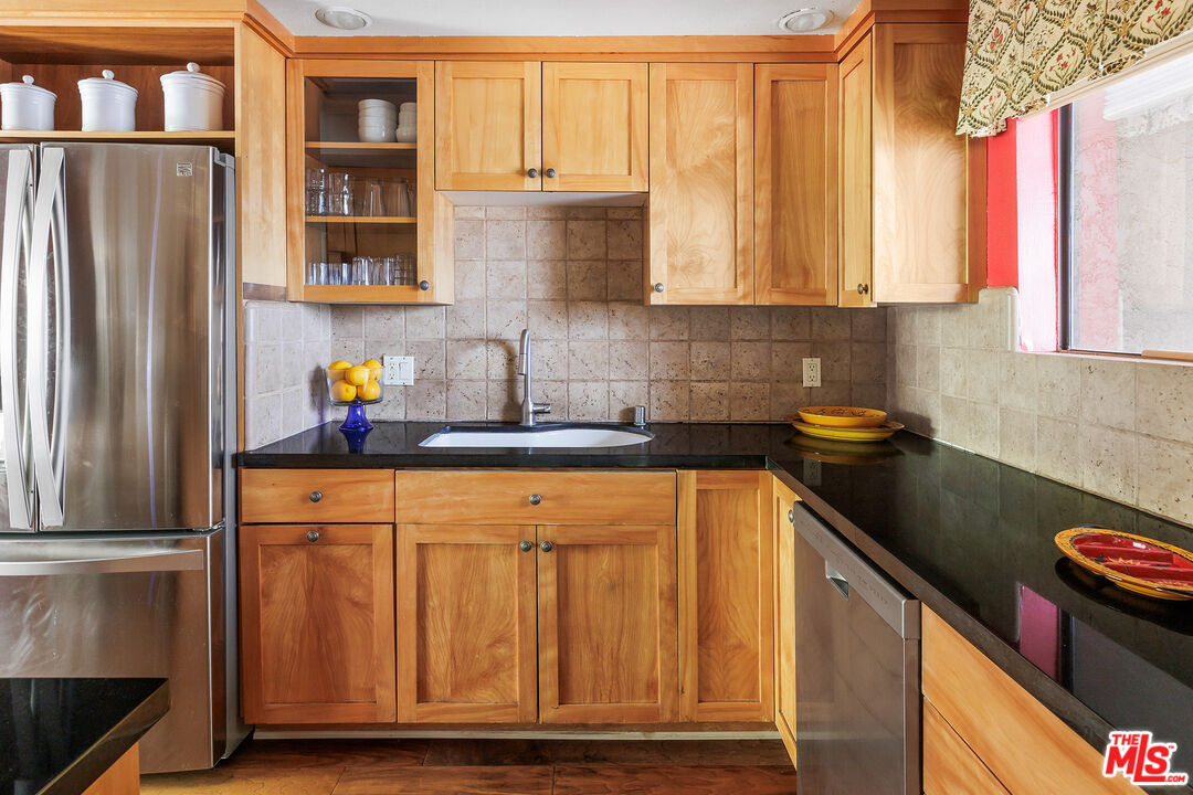 1401 Valley View Rd Unit: 126