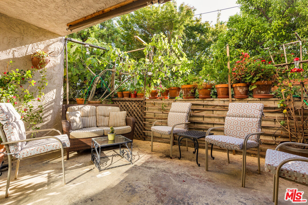 1401 Valley View Rd Unit: 126