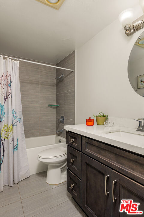 1401 Valley View Rd Unit: 126