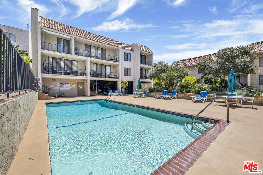 1401 Valley View Rd Unit: 126