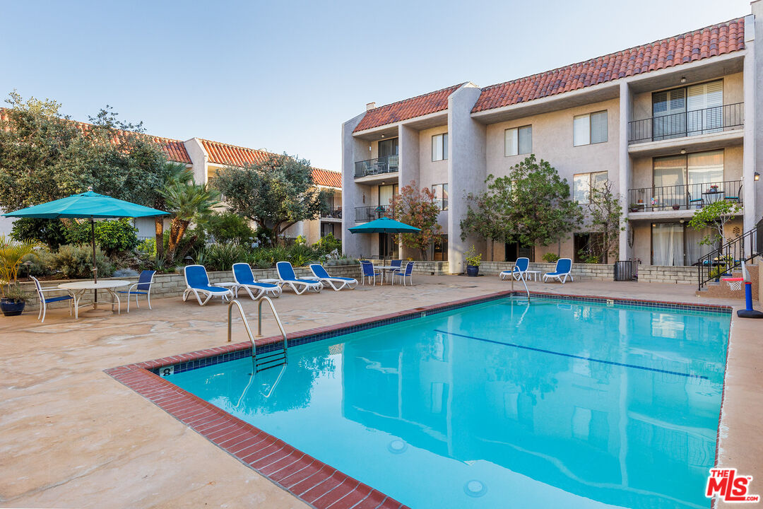 1401 Valley View Rd Unit: 126