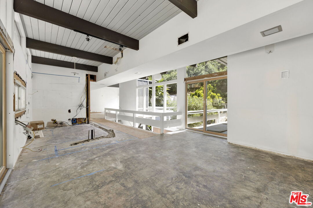 3905 Pacheco Dr