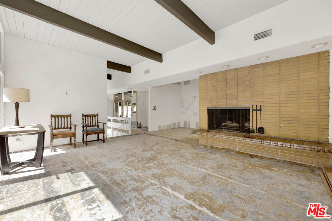 3905 Pacheco Dr