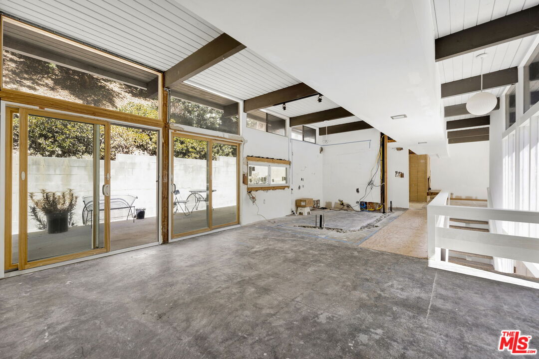 3905 Pacheco Dr