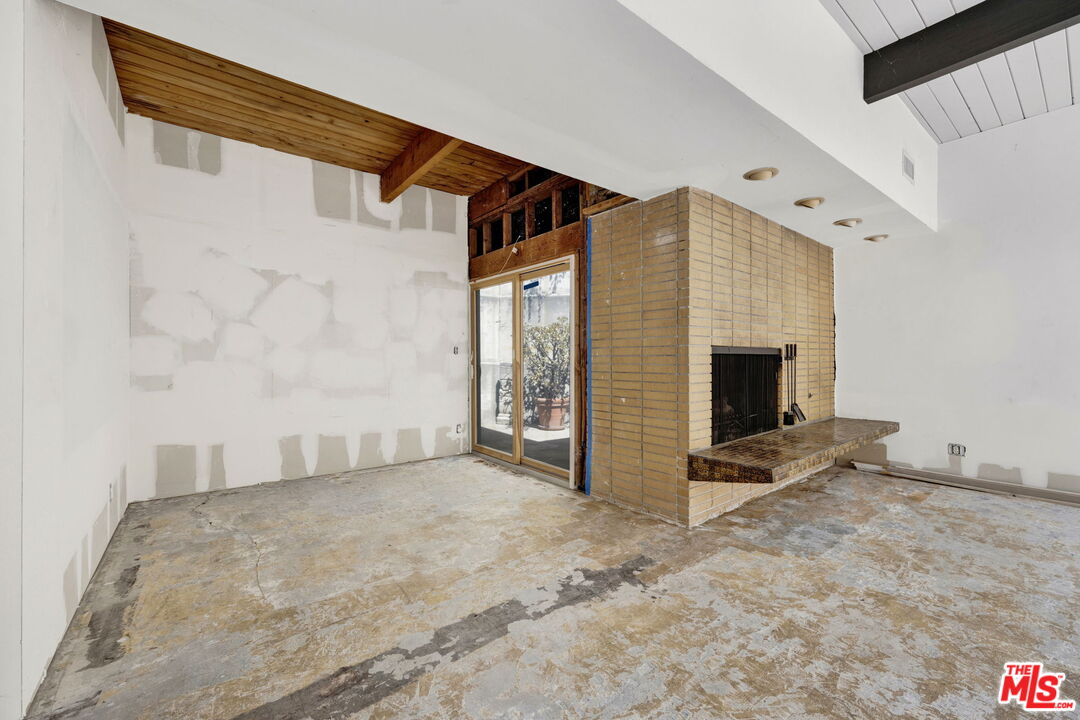 3905 Pacheco Dr