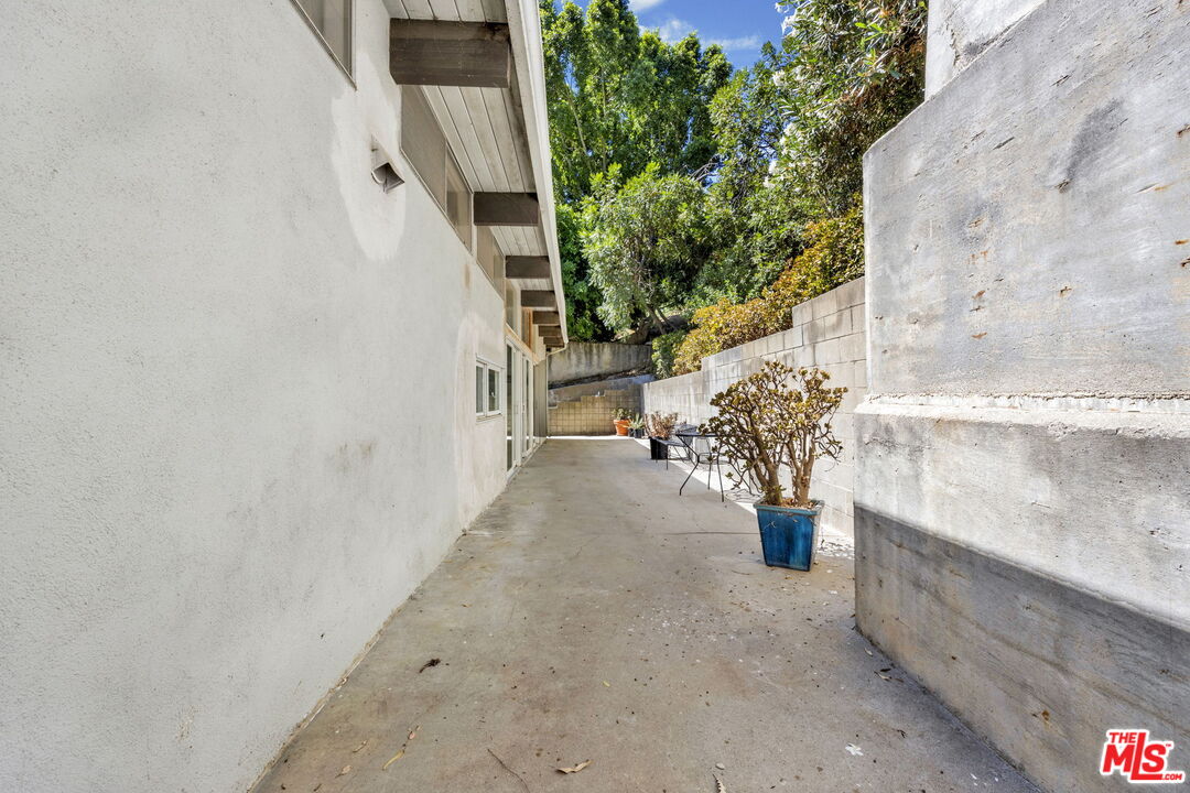 3905 Pacheco Dr