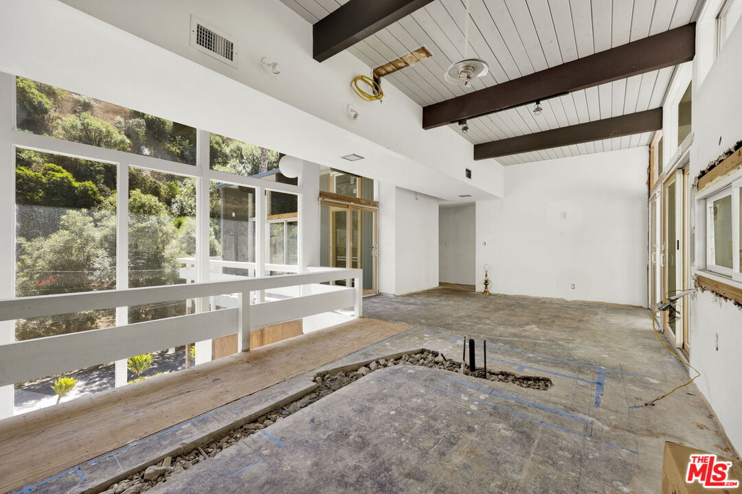 3905 Pacheco Dr