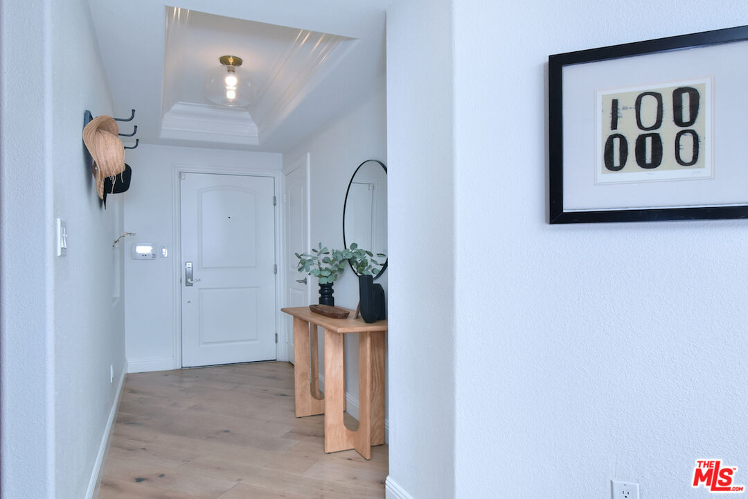 4202 Whitsett Ave Unit: 104