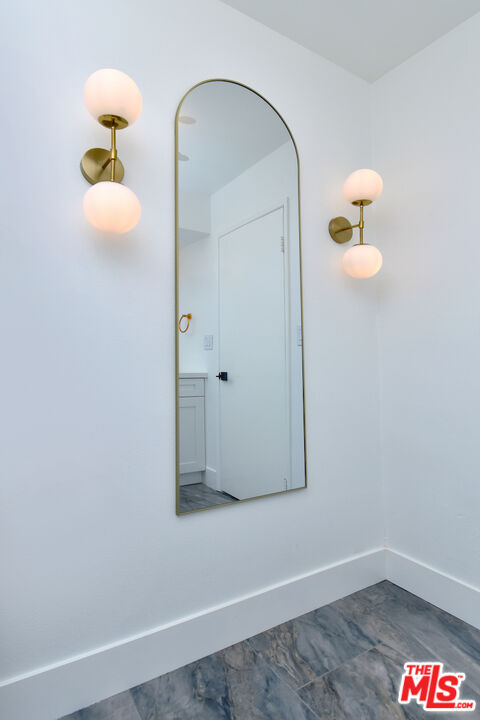 4543 Coldwater Canyon Ave Unit: 5