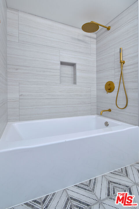 4543 Coldwater Canyon Ave Unit: 5