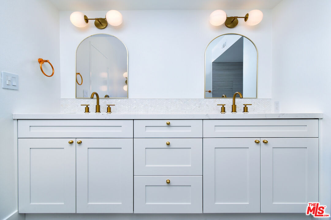 4543 Coldwater Canyon Ave Unit: 5