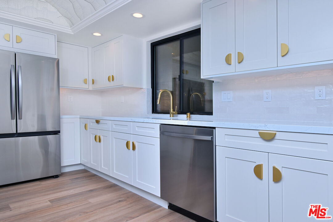 4543 Coldwater Canyon Ave Unit: 5