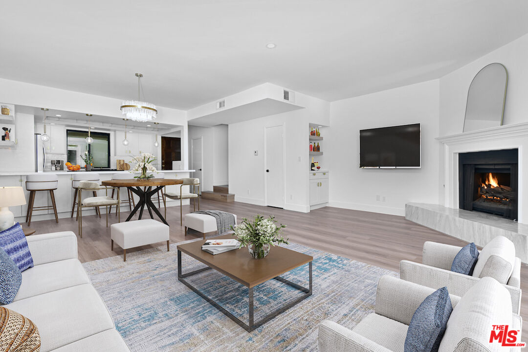 4543 Coldwater Canyon Ave Unit: 5