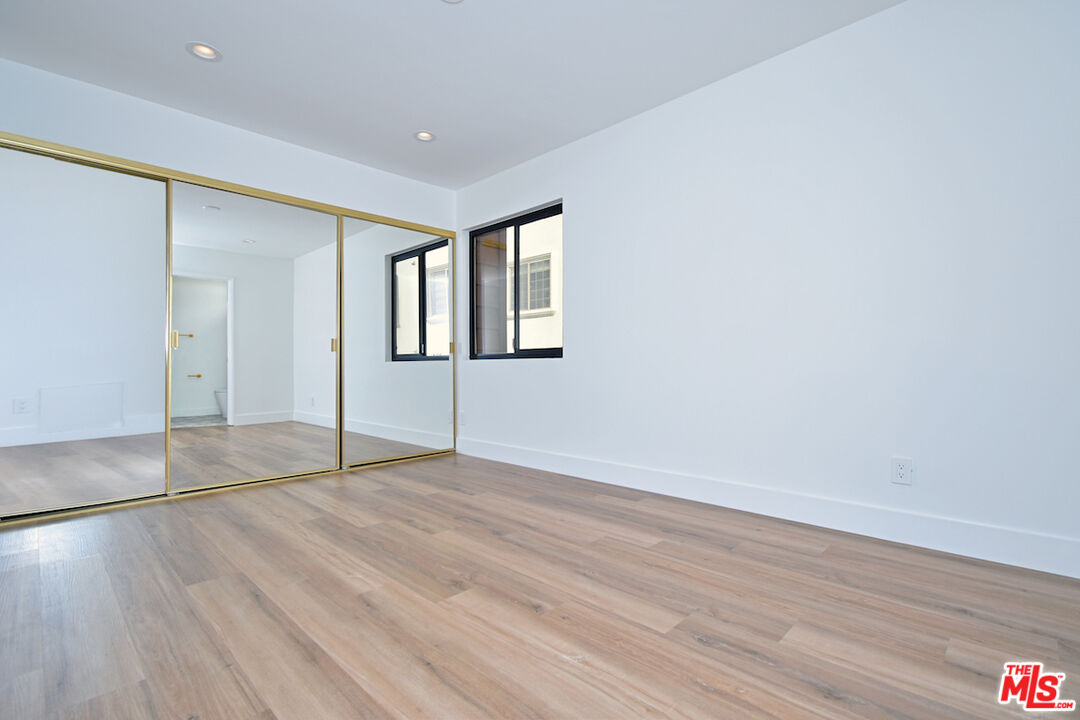 4543 Coldwater Canyon Ave Unit: 5