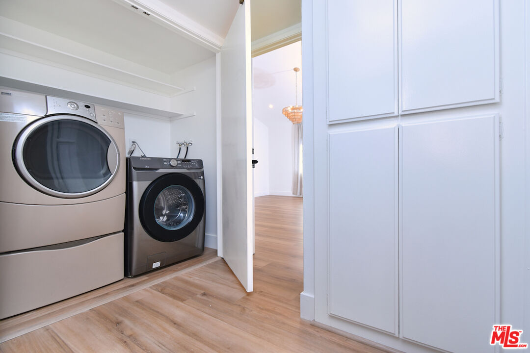 4543 Coldwater Canyon Ave Unit: 5