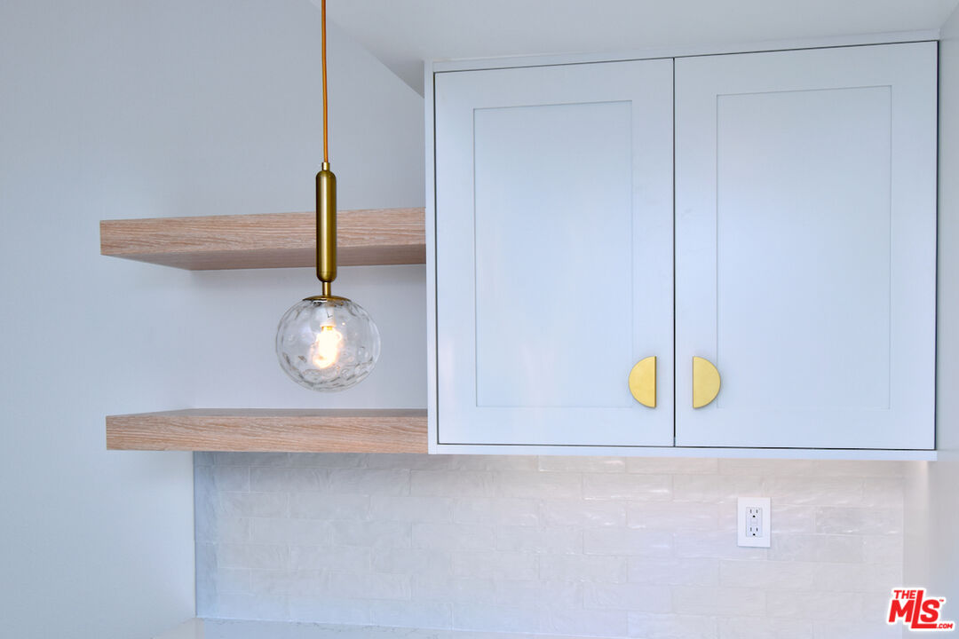 4543 Coldwater Canyon Ave Unit: 5