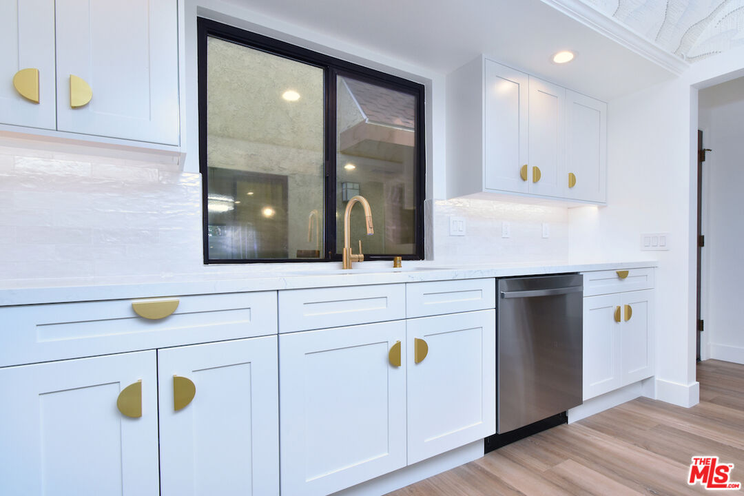 4543 Coldwater Canyon Ave Unit: 5