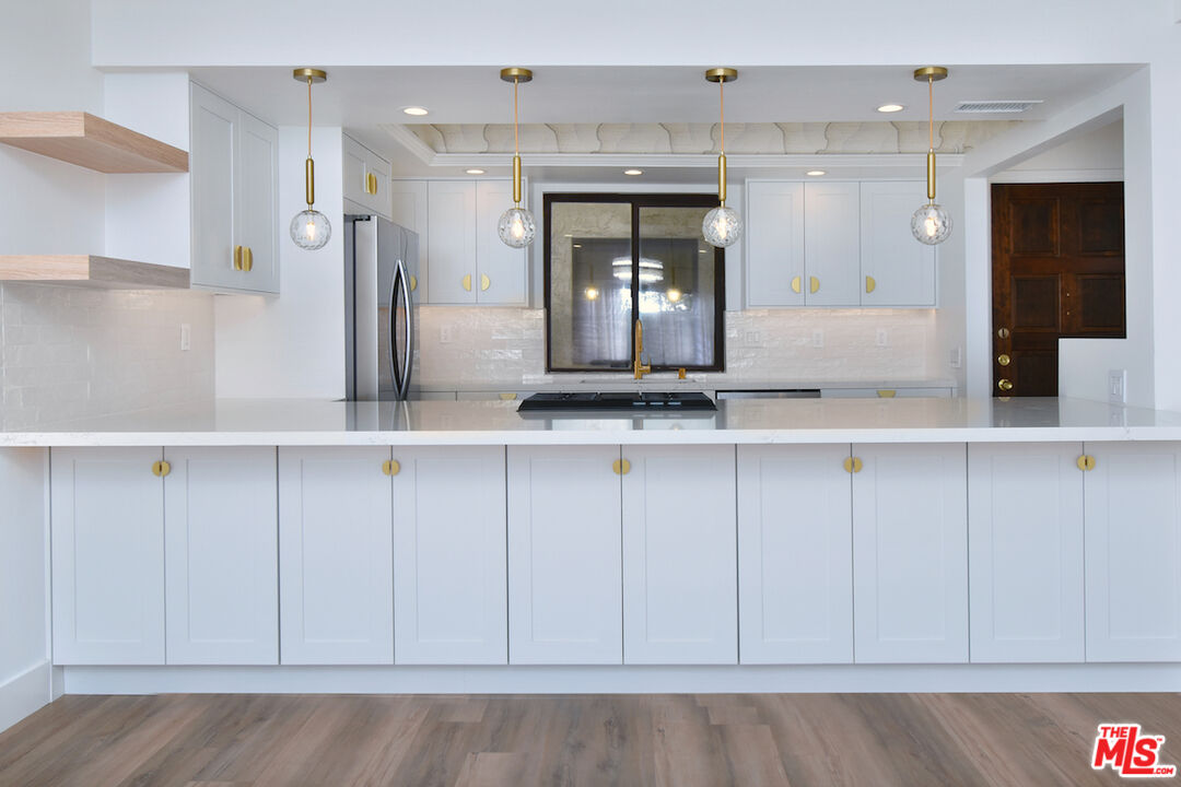 4543 Coldwater Canyon Ave Unit: 5