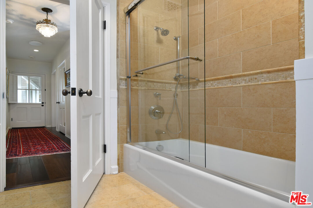 3853 Stone Canyon Ave