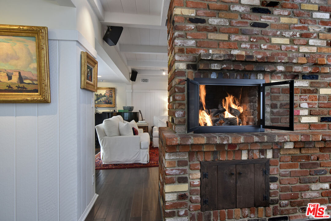 3853 Stone Canyon Ave