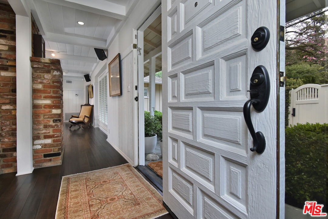 3853 Stone Canyon Ave