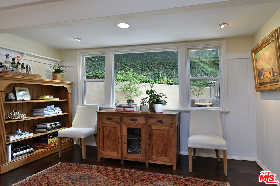 3853 Stone Canyon Ave