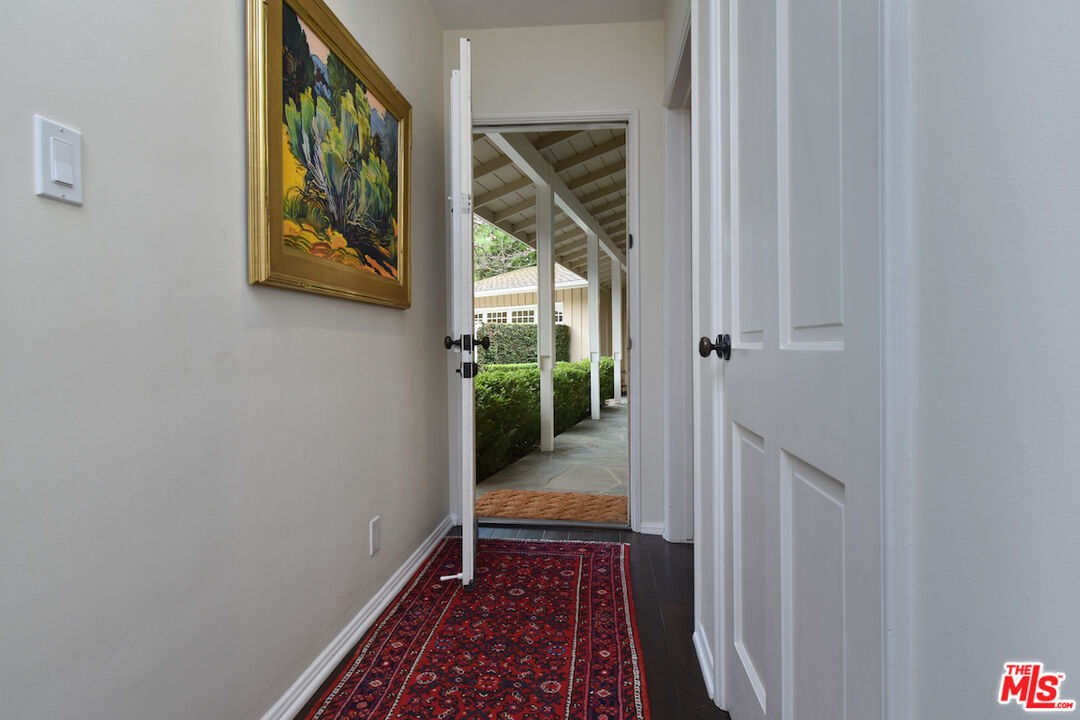 3853 Stone Canyon Ave