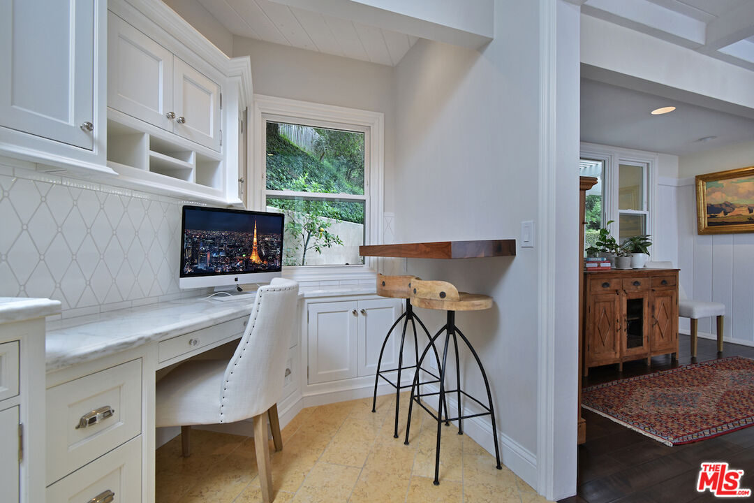 3853 Stone Canyon Ave