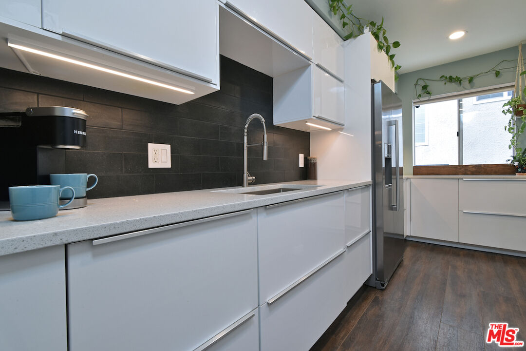 4630 Willis Ave Unit: 110