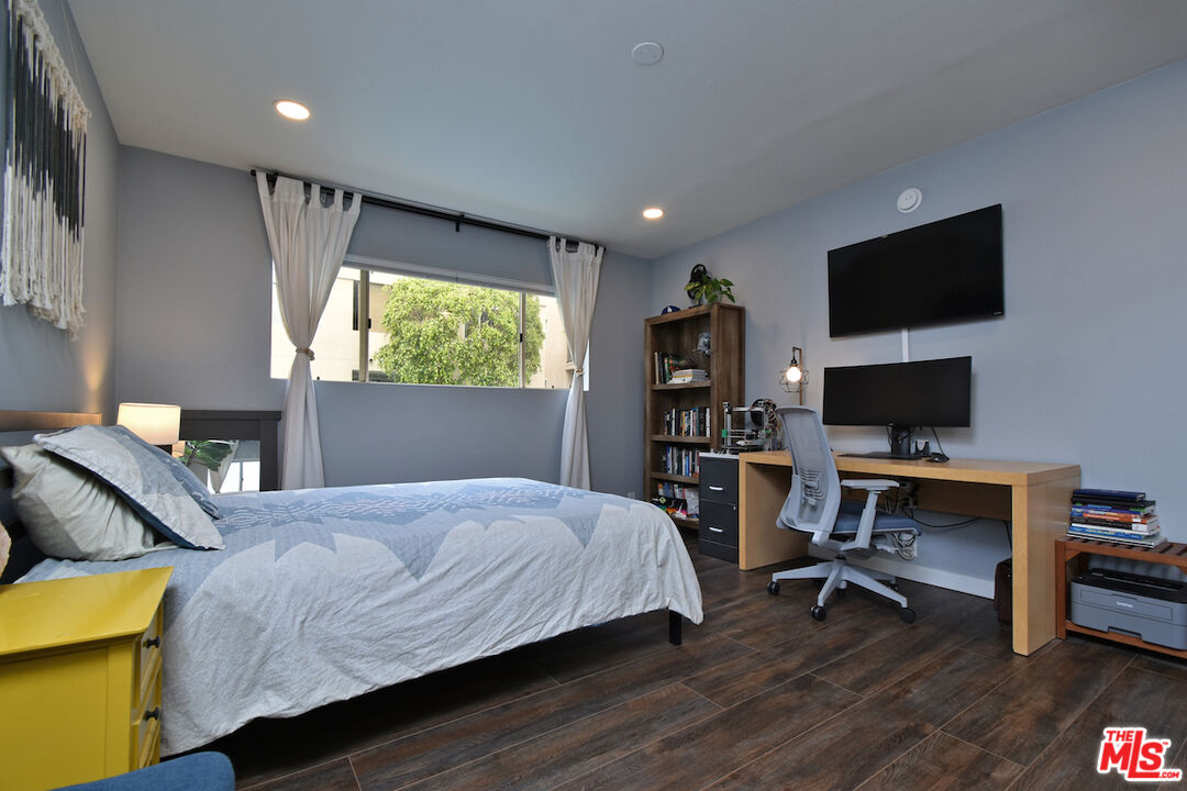4630 Willis Ave Unit: 110