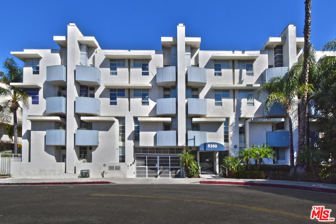 5350 White Oak Ave Unit: 408