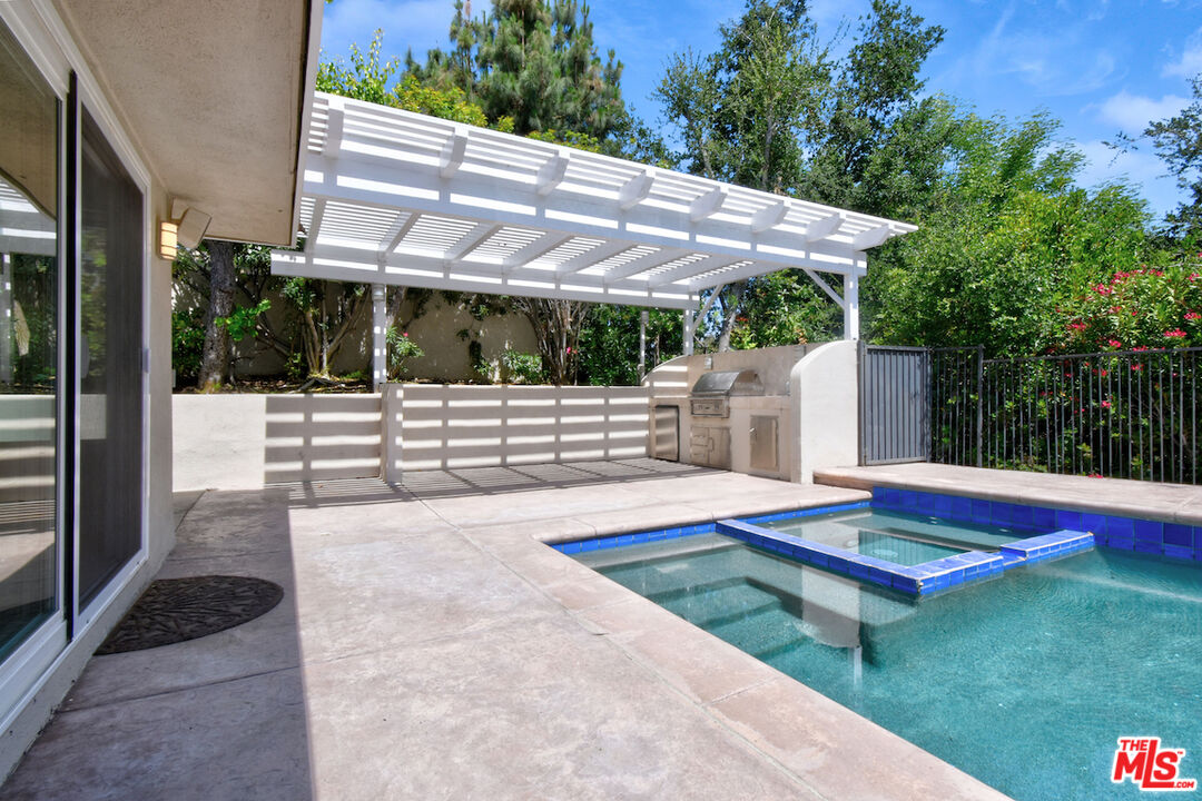 23637 Park Belmonte