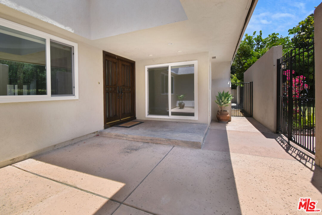 23637 Park Belmonte