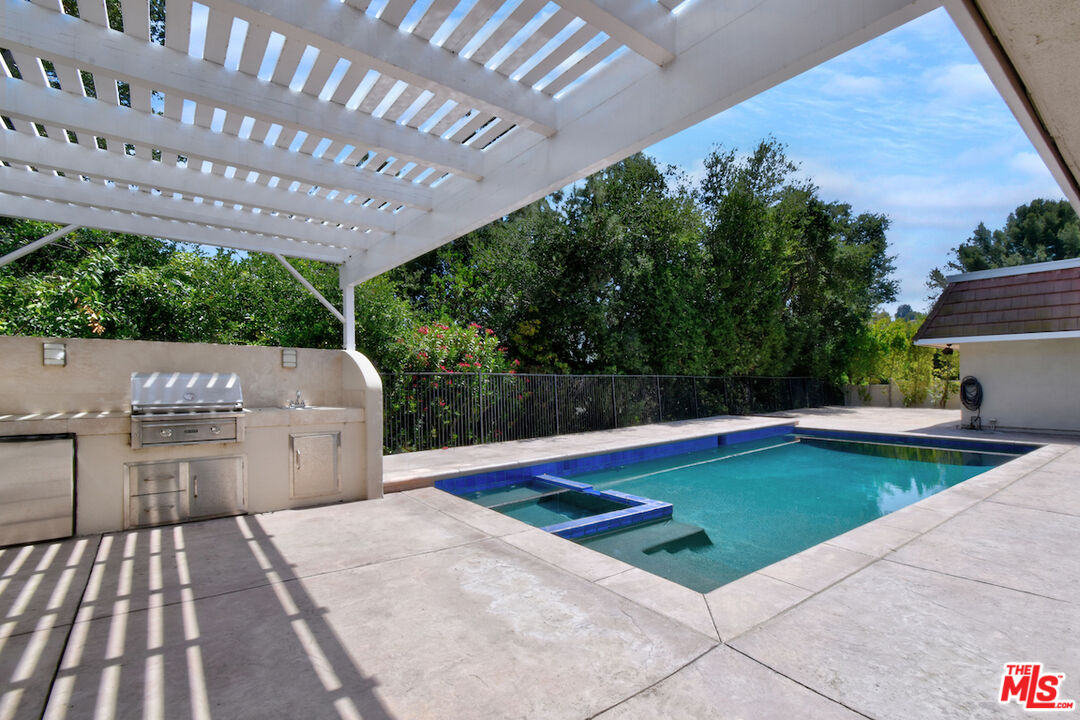 23637 Park Belmonte