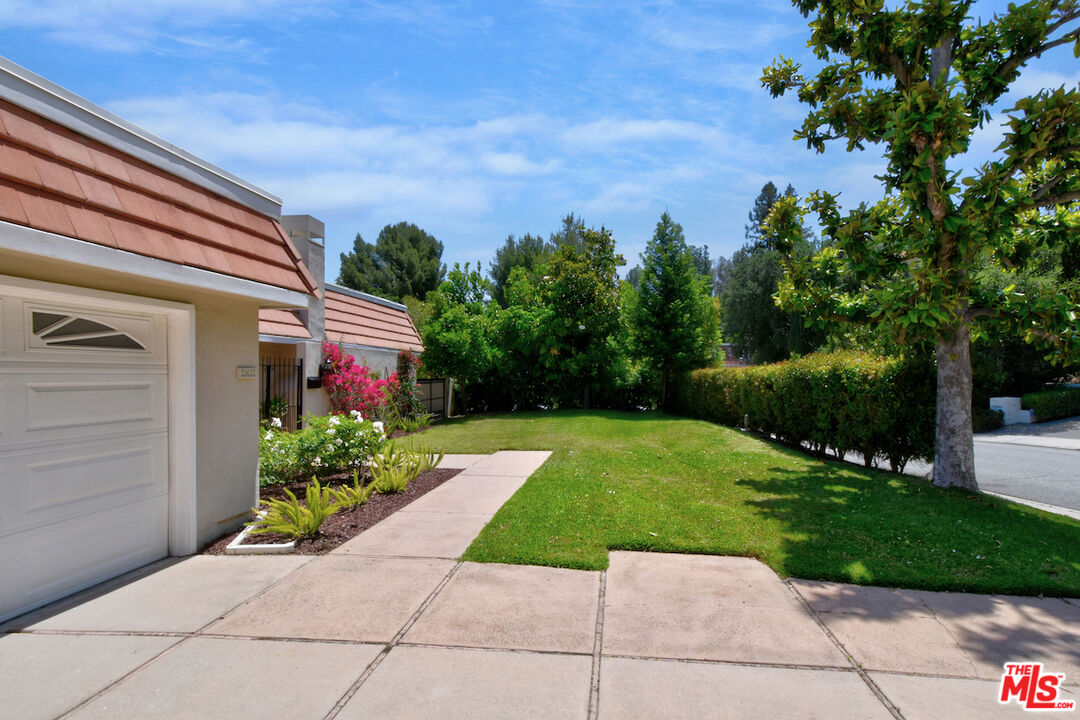 23637 Park Belmonte