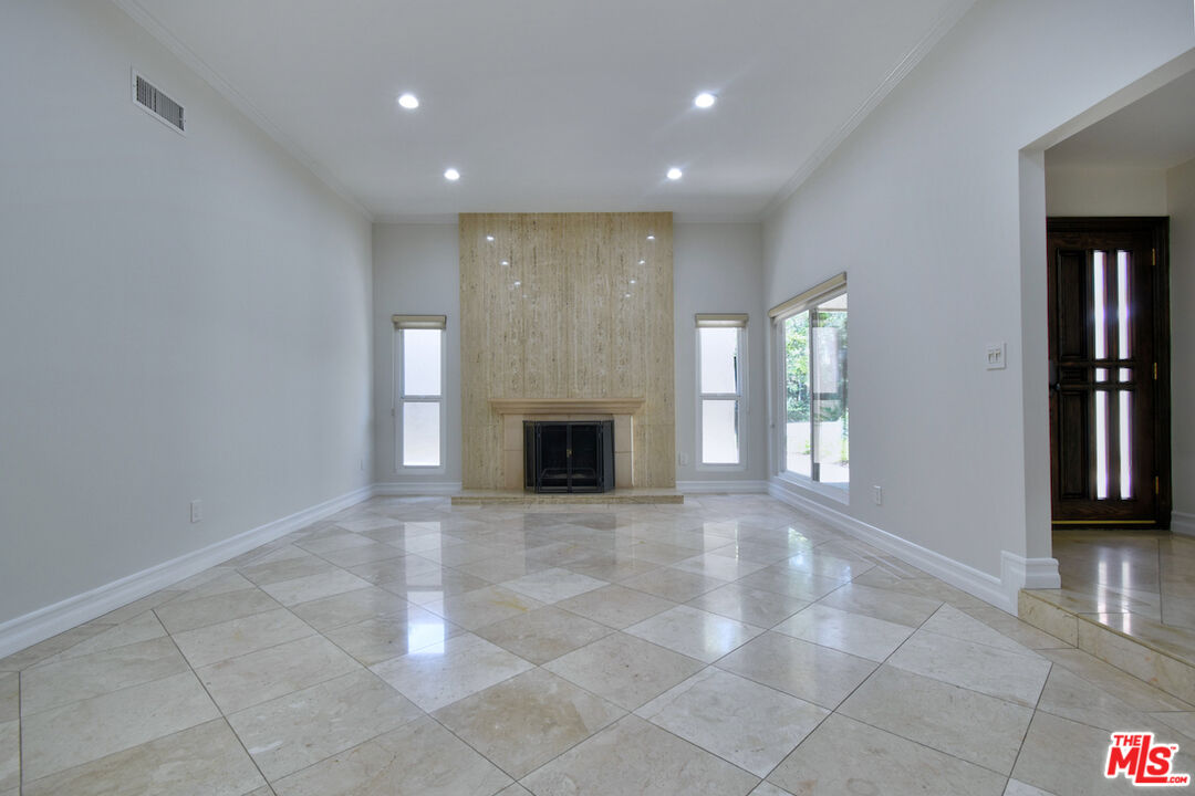 23637 Park Belmonte