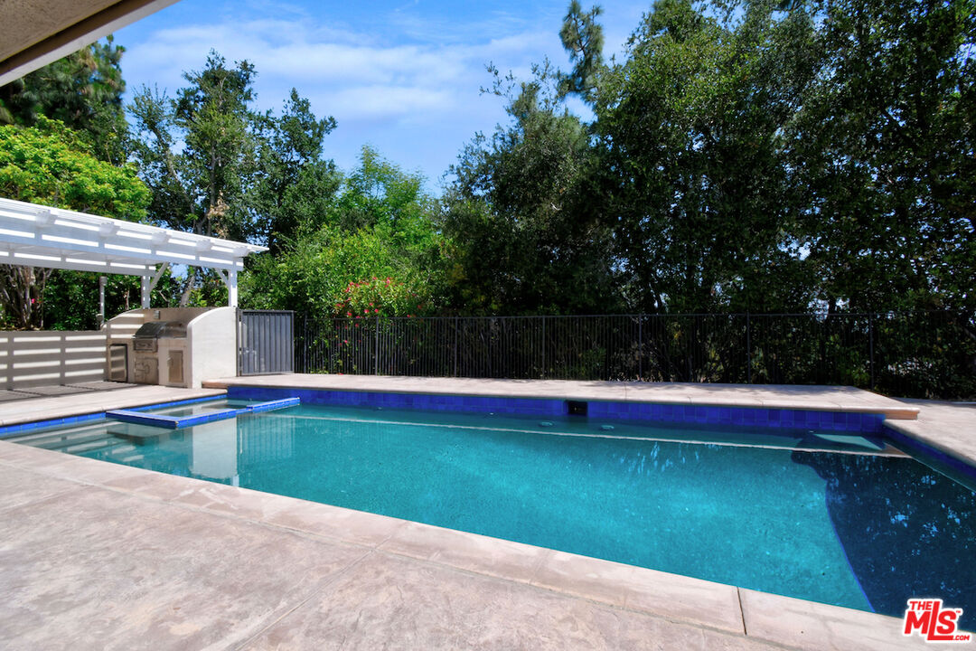 23637 Park Belmonte