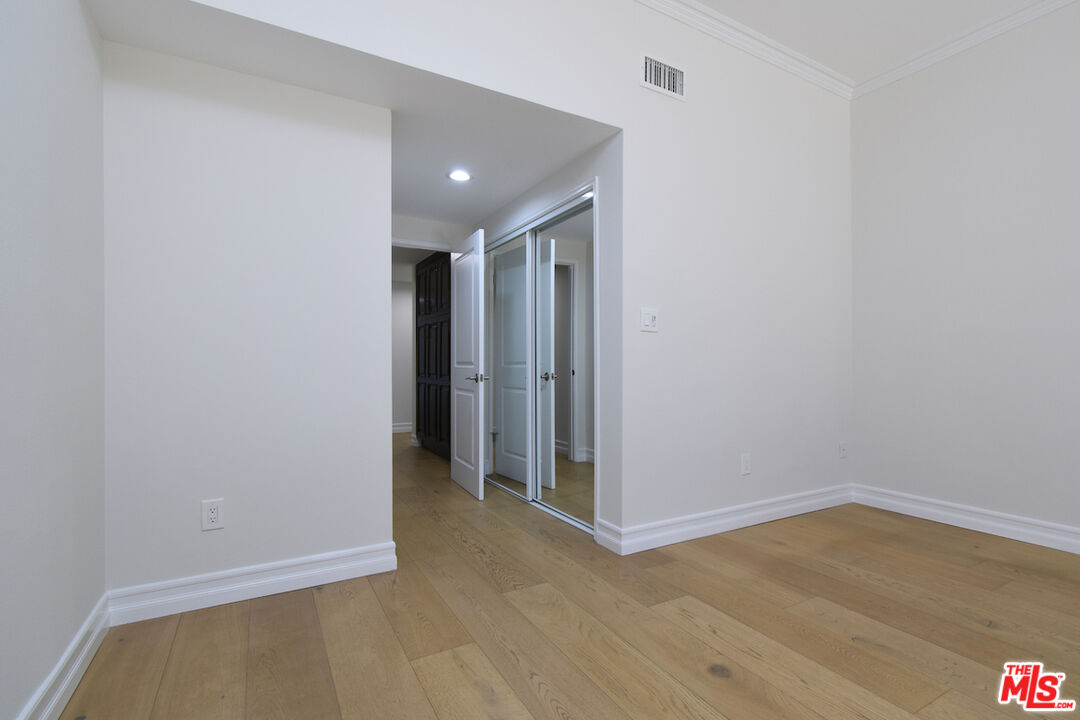 23637 Park Belmonte