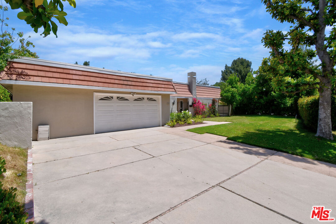 23637 Park Belmonte