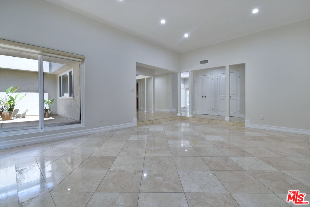 23637 Park Belmonte