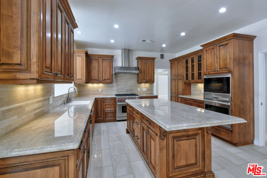 23637 Park Belmonte