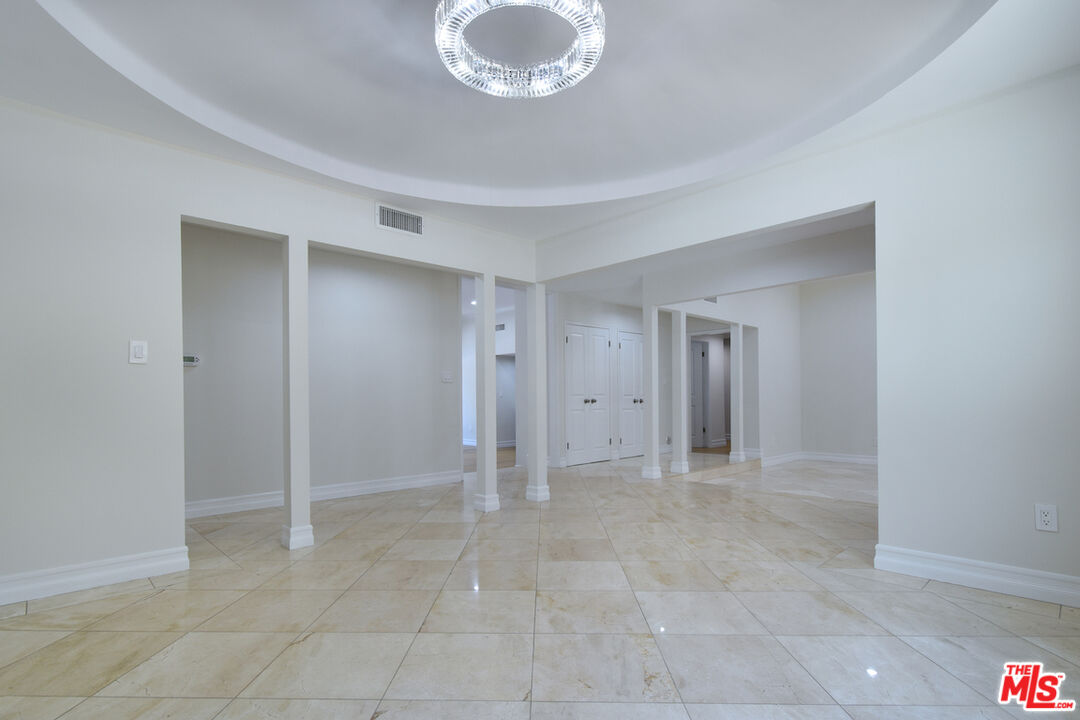 23637 Park Belmonte