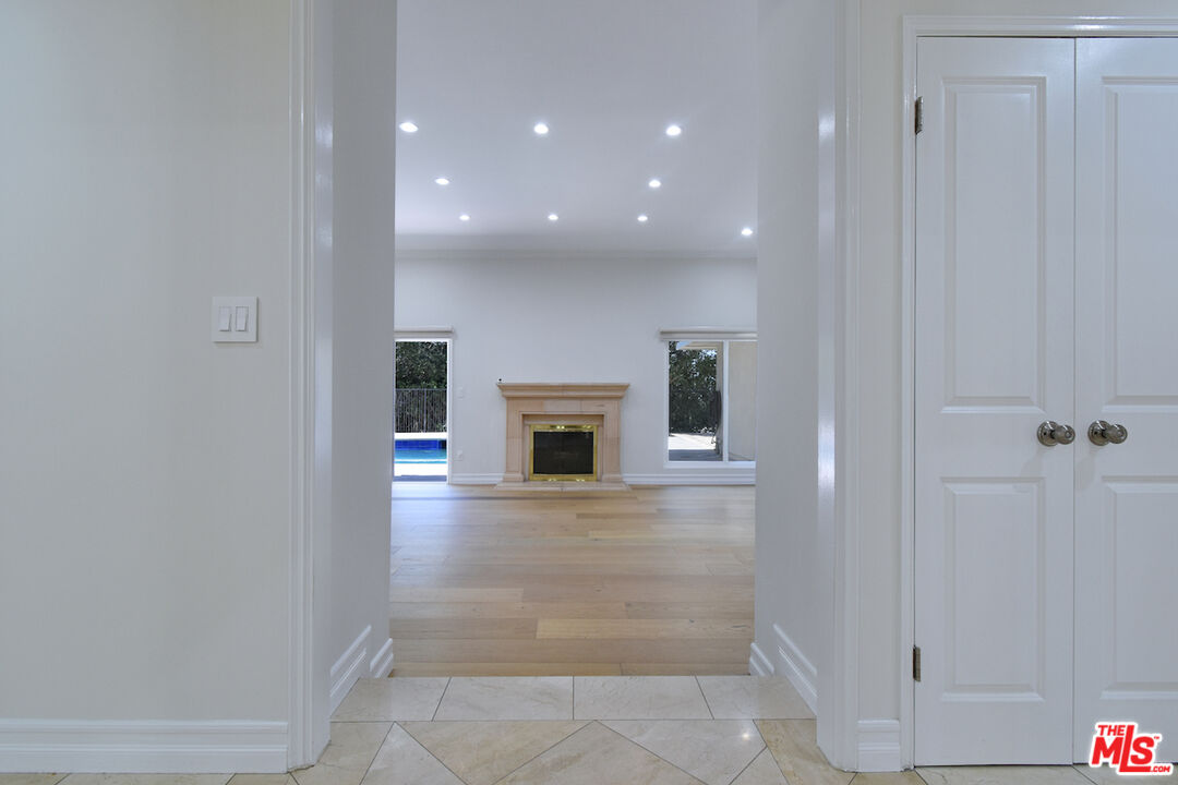 23637 Park Belmonte