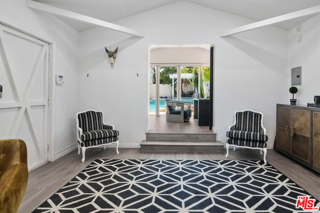 4909 Encino Ter