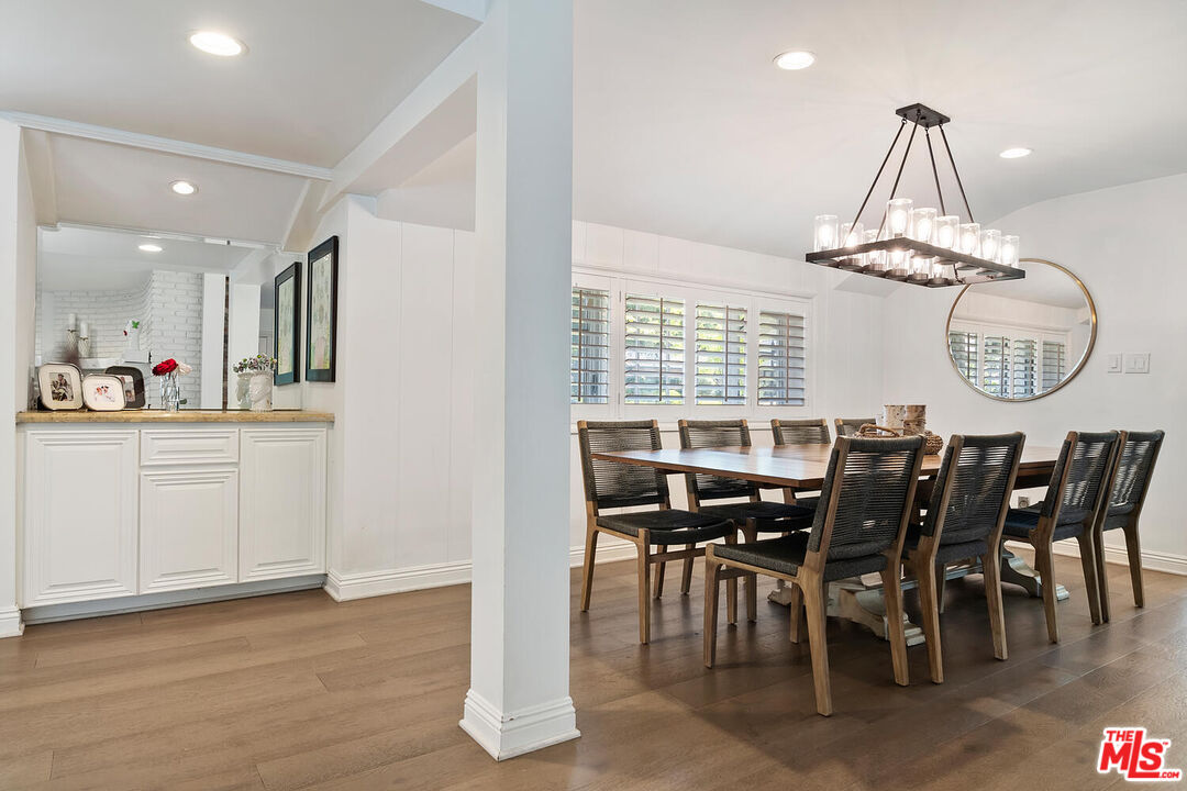 4909 Encino Ter