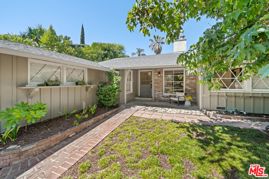 3709 Stone Canyon Ave