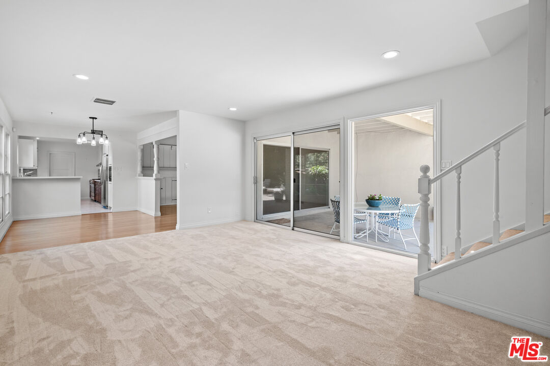 3709 Stone Canyon Ave